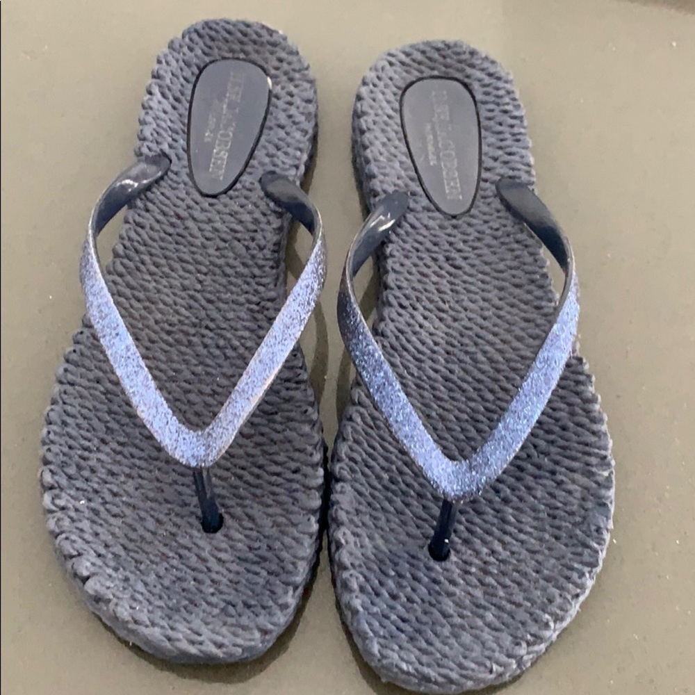 Flip flops